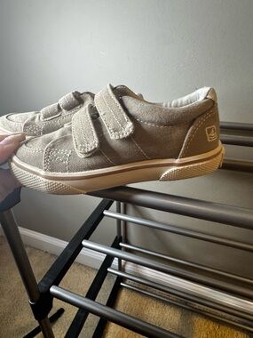 EUC Kids Sperry Casual Canvas Velcro Sneakers in Khaki Toddler Size 8